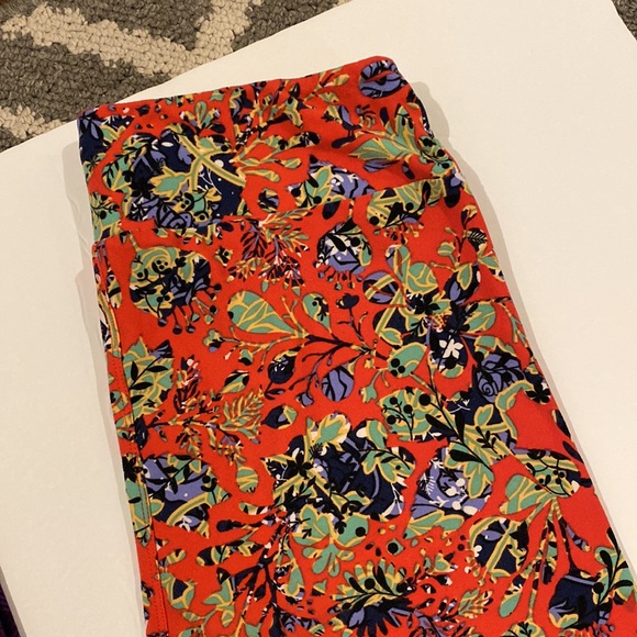 LuLaRoe Leggings bundle of five pairs - Picture 3 of 6